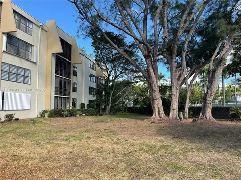 20441 NE 30th Avenue Aventura FL 33180