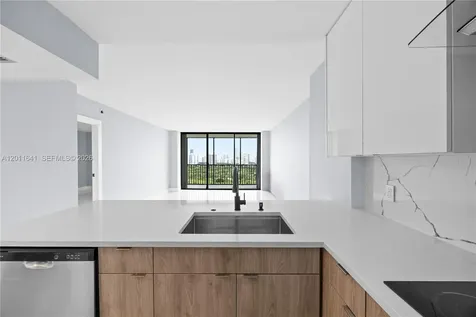 20335 W Country Club Drive Aventura FL 33180