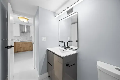 20335 W Country Club Drive Aventura FL 33180