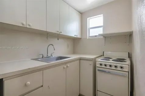 8510 NW 30th Place Miami FL 33147