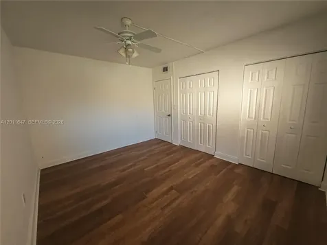 10907 N Kendall Drive Miami FL 33176