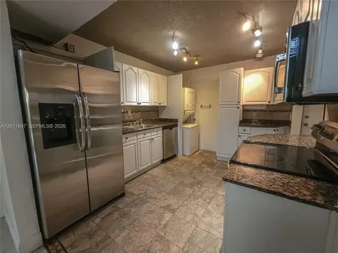 10907 N Kendall Drive Miami FL 33176