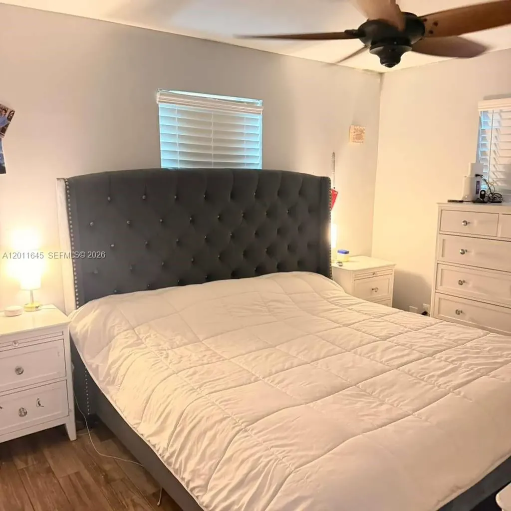 2221 N 61st Avenue Hollywood FL 33024