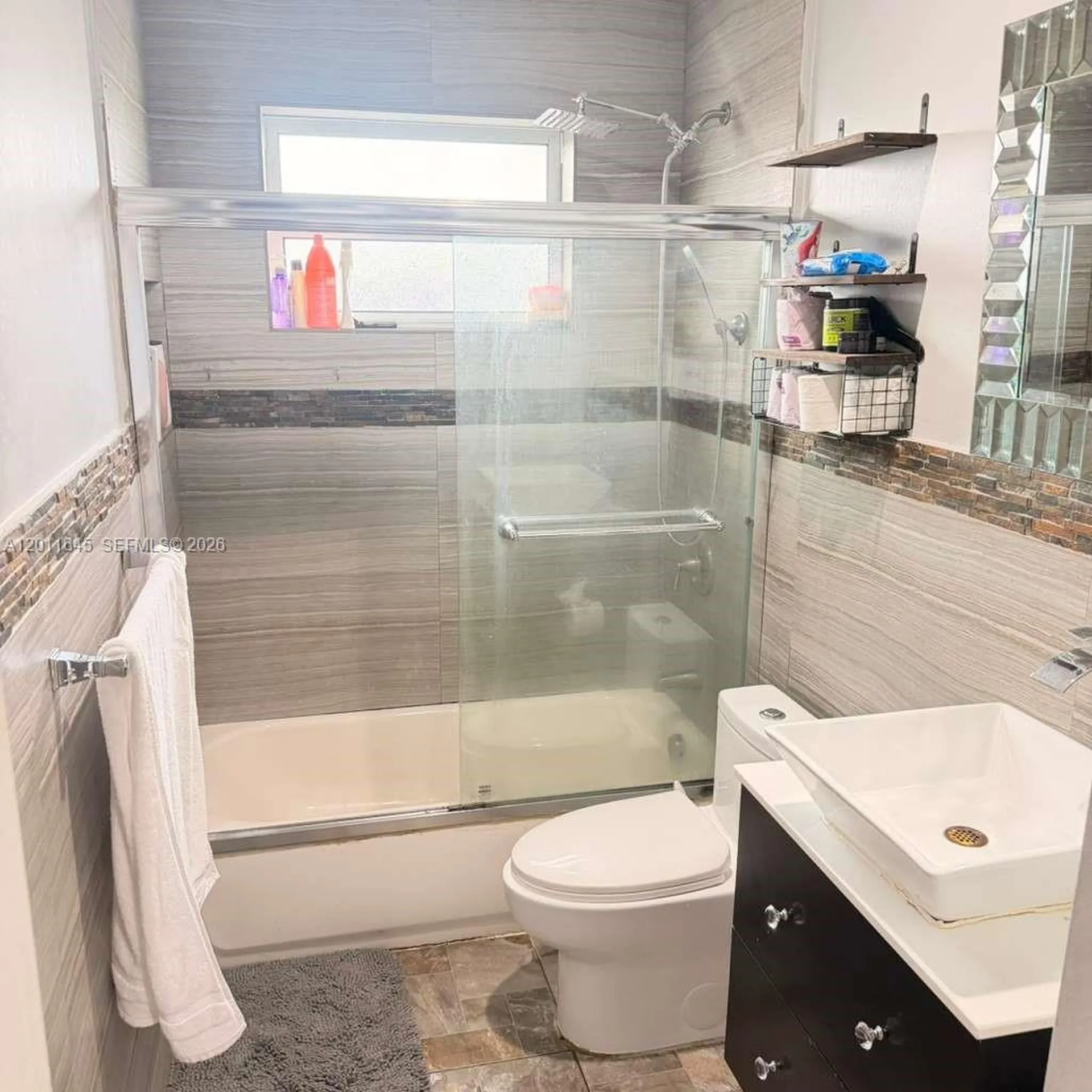 2221 N 61st Avenue Hollywood FL 33024
