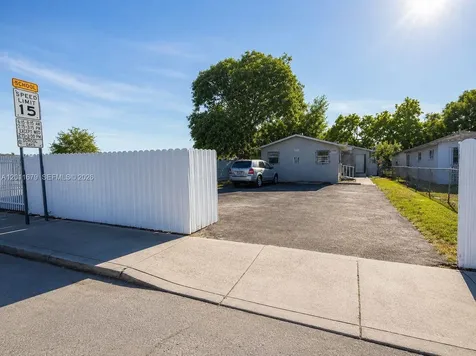 6228 NW 4th Avenue Miami FL 33150