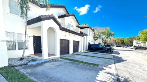 8902 NW 109th Court Doral FL 33178