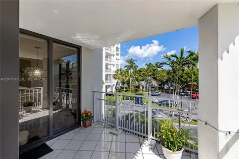 4000 Towerside Terrace Miami FL 33138