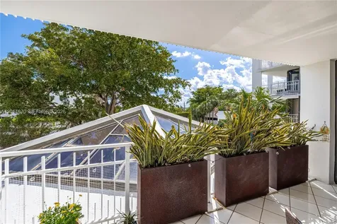 4000 Towerside Terrace Miami FL 33138