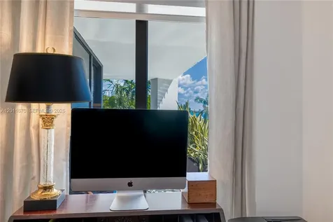 4000 Towerside Terrace Miami FL 33138
