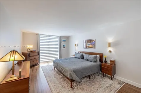4000 Towerside Terrace Miami FL 33138