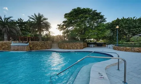 4000 Towerside Terrace Miami FL 33138