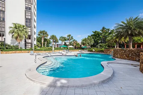 4000 Towerside Terrace Miami FL 33138