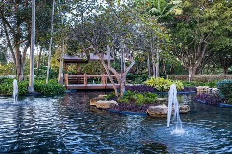 4000 Towerside Terrace Miami FL 33138