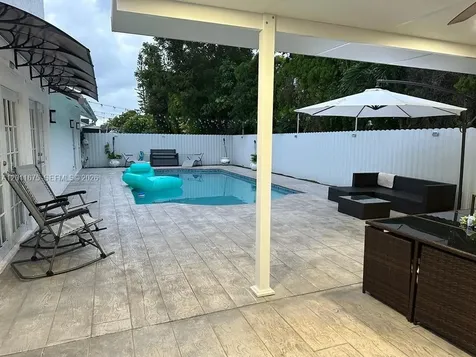 20420 SW 122nd Place Miami FL 33177