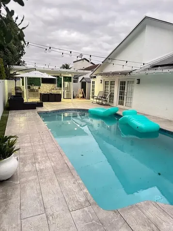 20420 SW 122nd Place Miami FL 33177