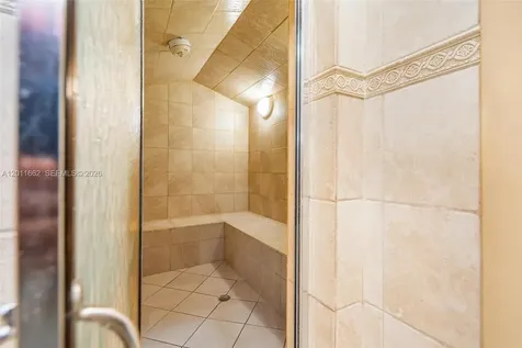 Hallandale Beach FL 33009