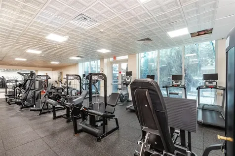 Hallandale Beach FL 33009