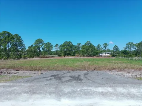 540 S Zambria Street Clewiston FL 33440