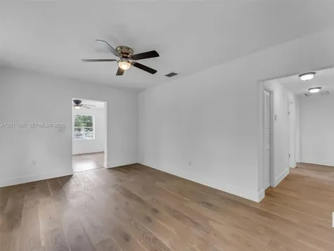 520 NW 32nd Place Miami FL 33125