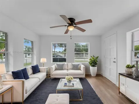 520 NW 32nd Place Miami FL 33125