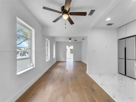 520 NW 32nd Place Miami FL 33125