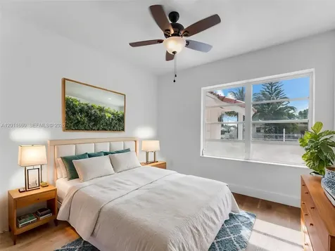 520 NW 32nd Place Miami FL 33125
