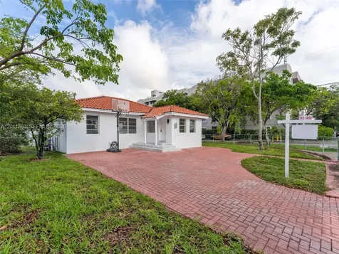 520 NW 32nd Place Miami FL 33125