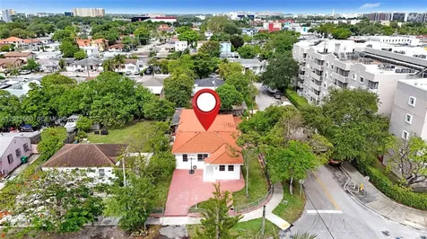 520 NW 32nd Place Miami FL 33125