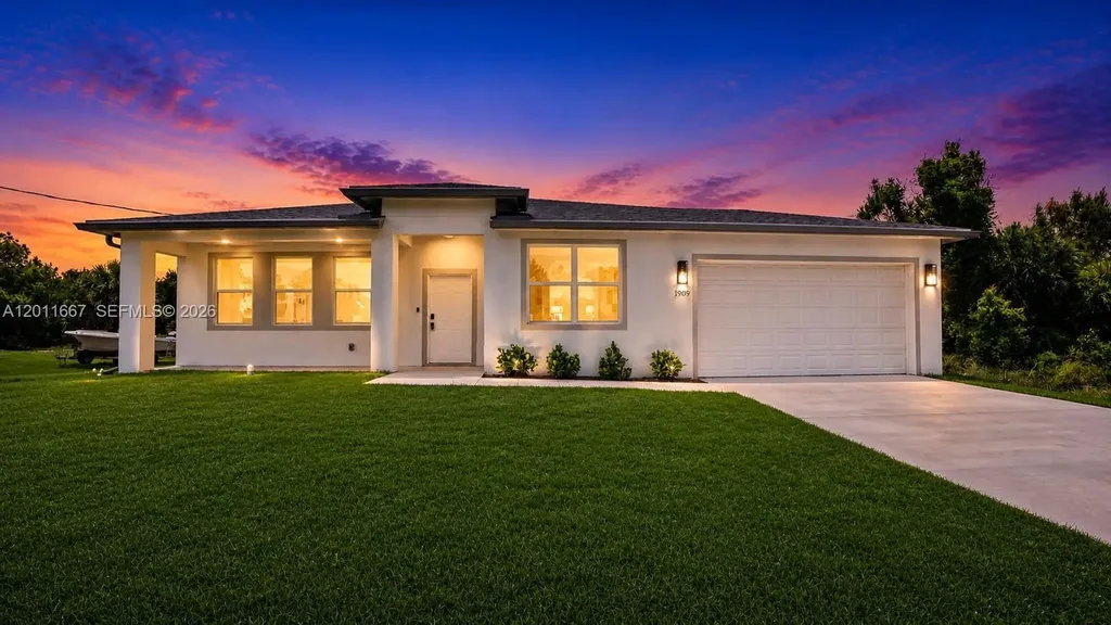 1909 Moore Avenue Lehigh Acres FL 33972