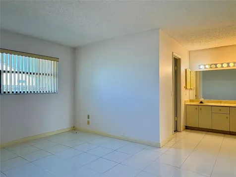 6700 SW 104th Court Miami FL 33173
