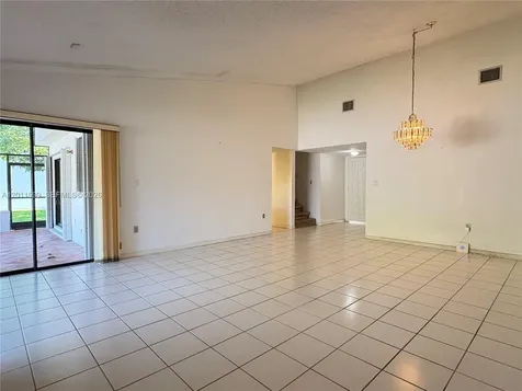6700 SW 104th Court Miami FL 33173