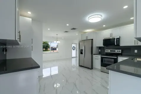 510 NW 97th Terrace Pembroke Pines FL 33024