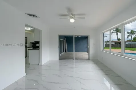510 NW 97th Terrace Pembroke Pines FL 33024