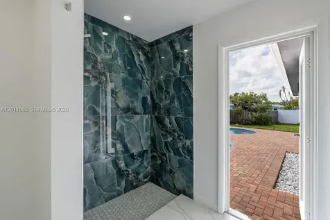510 NW 97th Terrace Pembroke Pines FL 33024