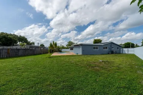 510 NW 97th Terrace Pembroke Pines FL 33024