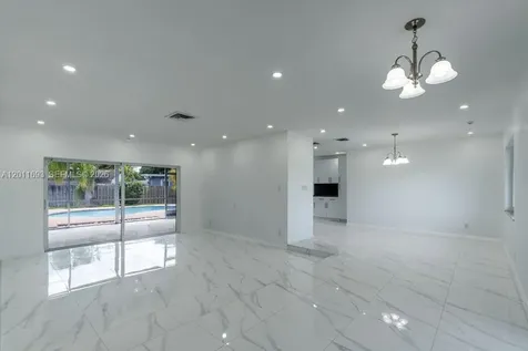 510 NW 97th Terrace Pembroke Pines FL 33024