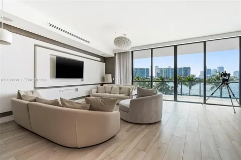 3300 NE 188th Street Aventura FL 33180