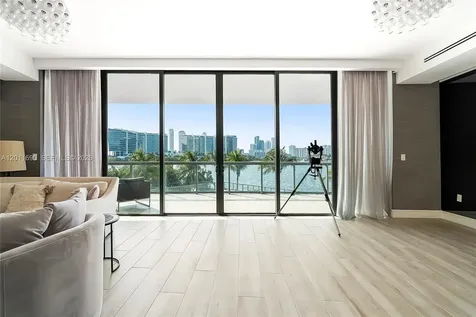 3300 NE 188th Street Aventura FL 33180