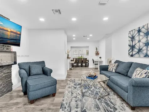 100 NW 8th Avenue Hallandale Beach FL 33009