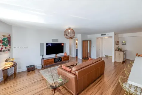 4000 Towerside Terrace Miami FL 33138