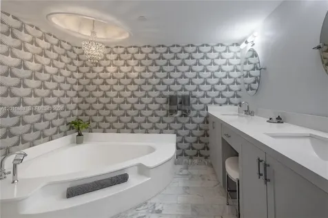 4000 Towerside Terrace Miami FL 33138