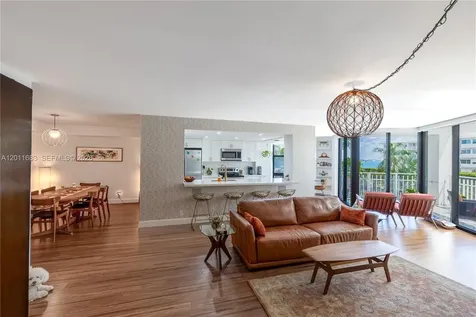 4000 Towerside Terrace Miami FL 33138