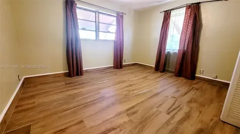 1124 NE 7th Street Hallandale Beach FL 33009
