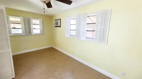 1124 NE 7th Street Hallandale Beach FL 33009