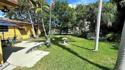 1124 NE 7th Street Hallandale Beach FL 33009