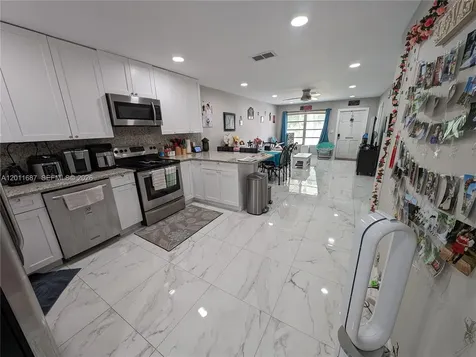 7761 NW 42nd Place Coral Springs FL 33065