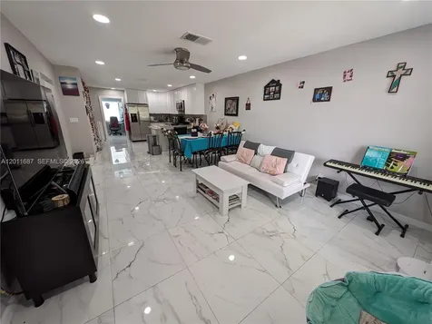 7761 NW 42nd Place Coral Springs FL 33065