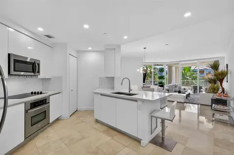 705 Crandon Boulevard Key Biscayne FL 33149