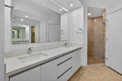 705 Crandon Boulevard Key Biscayne FL 33149
