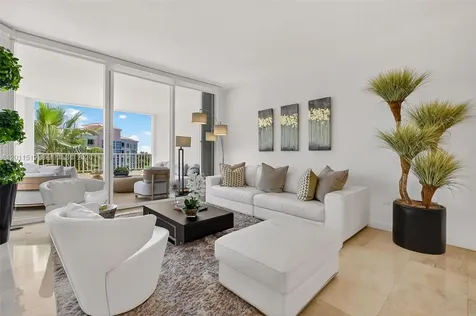 705 Crandon Boulevard Key Biscayne FL 33149